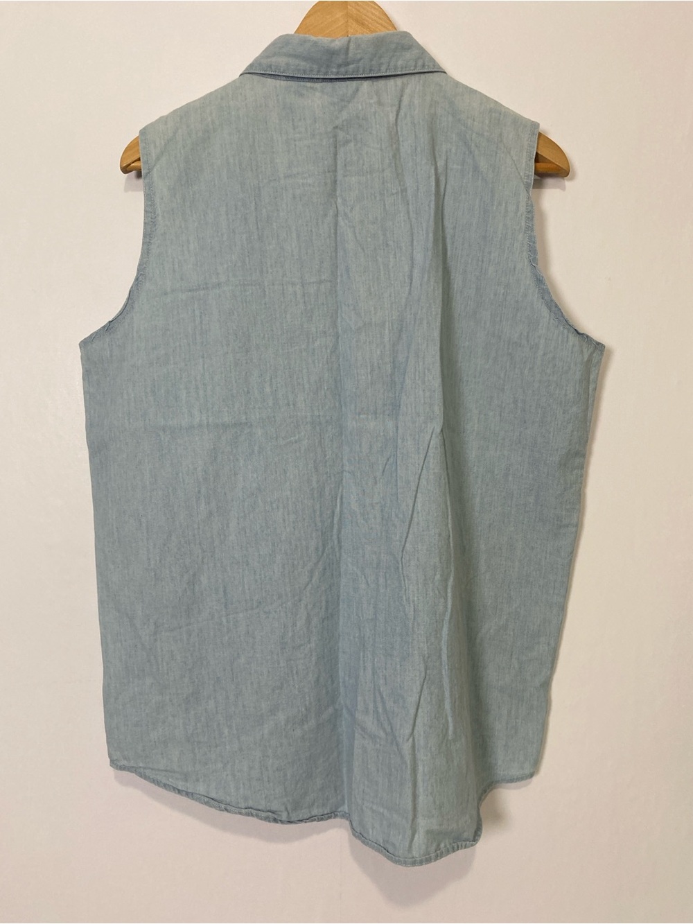 Vintage Disney Mickey Mouse Denim Cotton Sleeveless Button Up Shirt XL Y2K - Picture 3 of 8